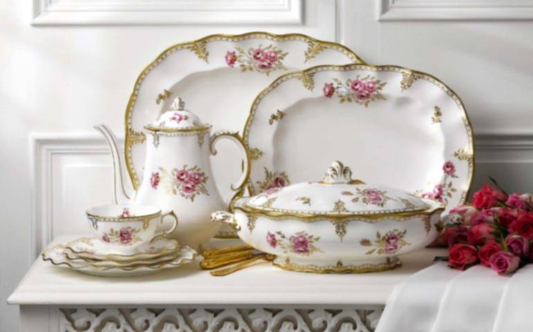 Фарфоровые сервизы от Royal Crown Derby магазин Status в Ташкенте